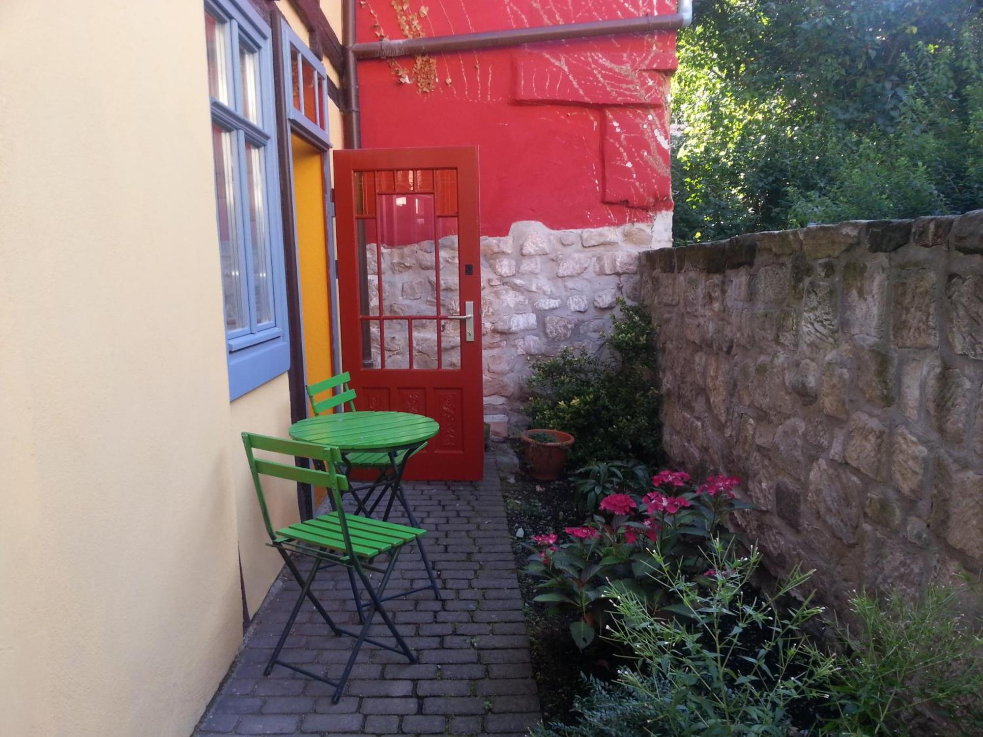 Fachwerkhotel - Ferienhaeuser Vorhof Zur Hoelle Quedlinburg Exterior foto